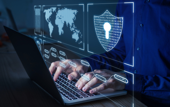 Wpływ cyberbezpieczeństwa na współczesne wyzwania informatyczne: Jak chronić się przed zagrożeniami w sieci?